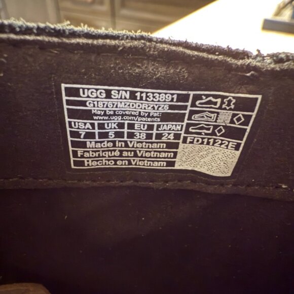 Ugg Women's Ashton Short Waterproof Bootie NWT Size 7 - Picture 11 of 11